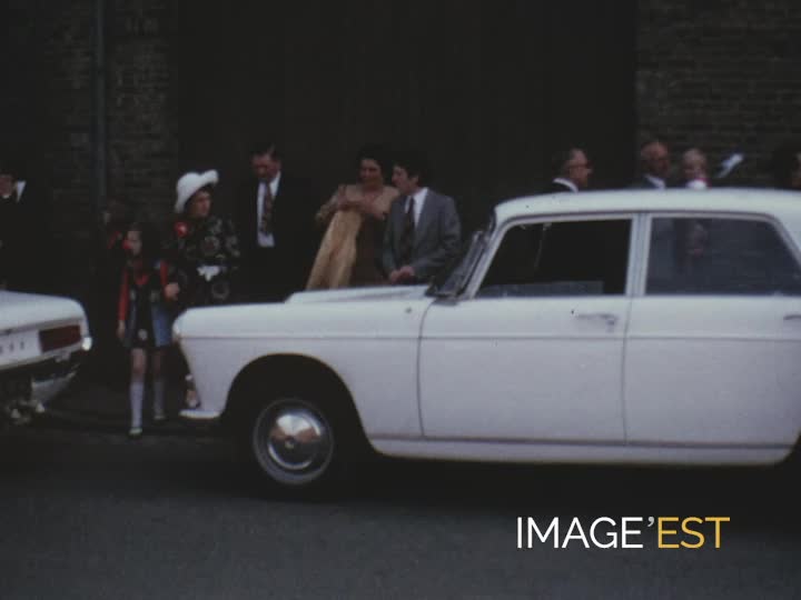 Mariage à la mairie de Roye (Somme)