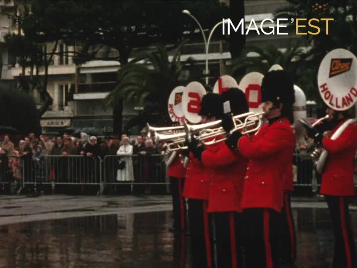 Cannes (Alpes-Maritimes) et son Corso fleuri