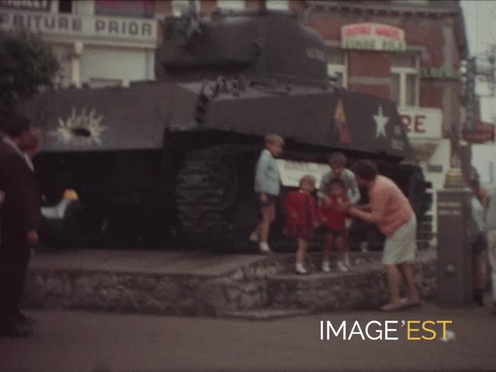 Char Sherman à Bastogne (Belgique)