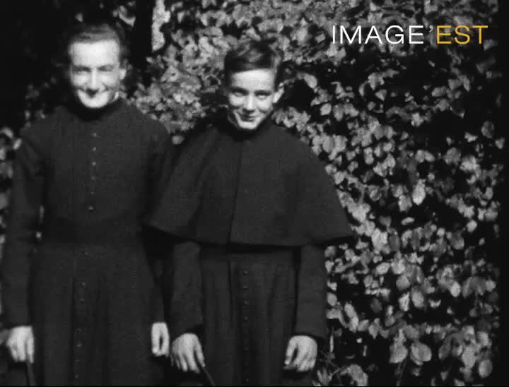 Procession et séminaire du coté de Notre Dame de l'Èpine