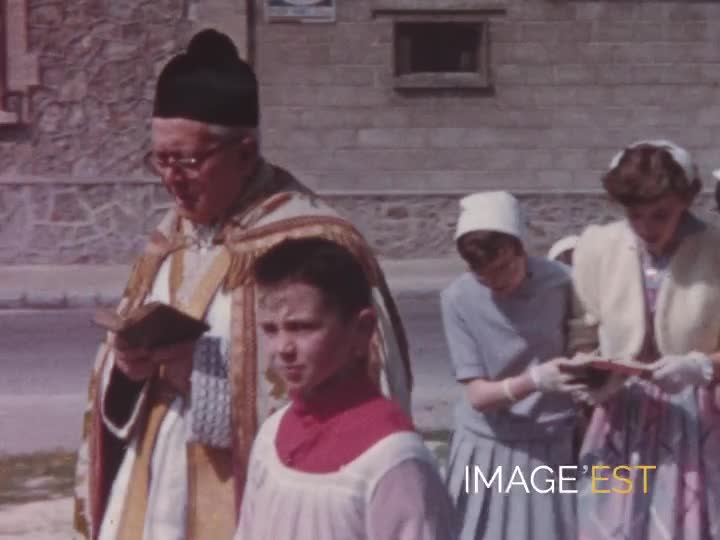 Communion à Saint-Hilaire-le-Grand (Marne)