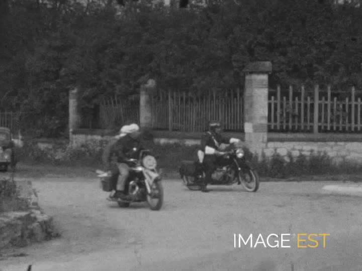 Course cycliste à Saint-Hilaire-le-Grand (Marne)