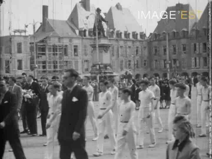 Défilé à Charleville (Ardennes)