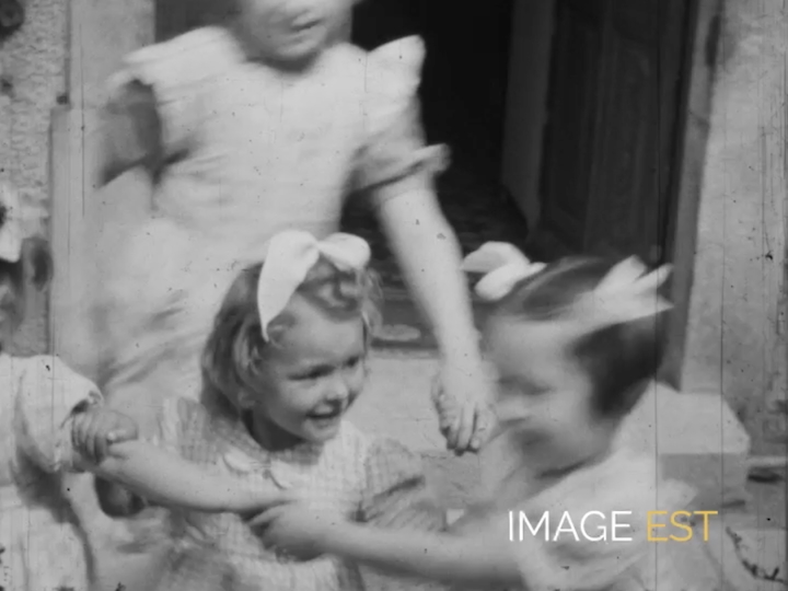 Jeux d'enfants à Bourdons (Haute Marne)