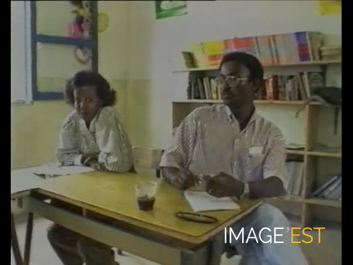 Djibouti "Voltaire & Rousseau à Guelleh Batal"